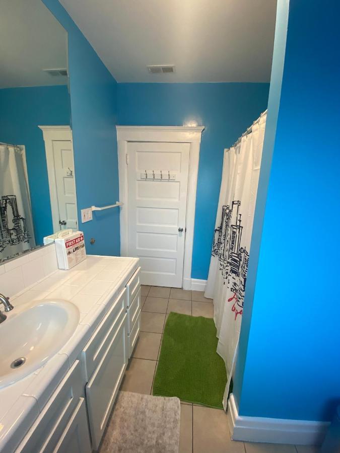 Private Large La Bedroom W Private Half-Bathroom - Ac - Wifi - Private Fridge Near Usc - Exposition Park - Usc Memorial Coliseum - Banc Of California Stadium - Downtown Los Angeles Dtla - University Of Southern California Usc! Екстер'єр фото
