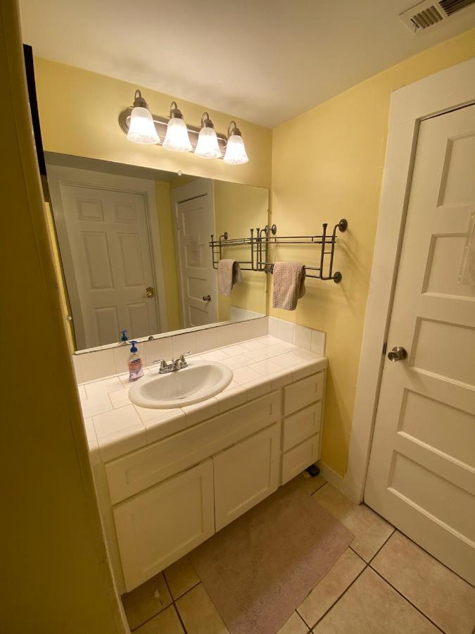 Private Large La Bedroom W Private Half-Bathroom - Ac - Wifi - Private Fridge Near Usc - Exposition Park - Usc Memorial Coliseum - Banc Of California Stadium - Downtown Los Angeles Dtla - University Of Southern California Usc! Екстер'єр фото