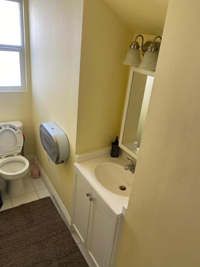 Private Large La Bedroom W Private Half-Bathroom - Ac - Wifi - Private Fridge Near Usc - Exposition Park - Usc Memorial Coliseum - Banc Of California Stadium - Downtown Los Angeles Dtla - University Of Southern California Usc! Екстер'єр фото